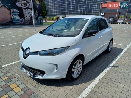 Рено Зое 2017 в Луцке на Automoto.ua Белый Рено Зое, объемом двигателя 0 л и пробегом 11 тыс. км за 10000 $, фото 1 на Automoto.ua