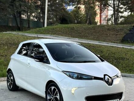 Белый Рено Зое, объемом двигателя 0 л и пробегом 127 тыс. км за 9800 $, фото 1 на Automoto.ua