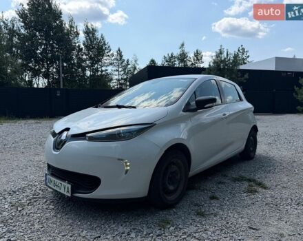 Белый Рено Зое, объемом двигателя 0 л и пробегом 251 тыс. км за 7200 $, фото 1 на Automoto.ua