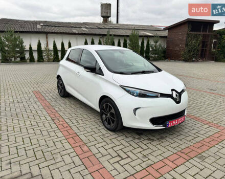 Белый Рено Зое, объемом двигателя 0 л и пробегом 78 тыс. км за 9800 $, фото 1 на Automoto.ua
