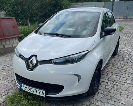 Белый Рено Зое, объемом двигателя 0 л и пробегом 108 тыс. км за 8499 $, фото 1 на Automoto.ua