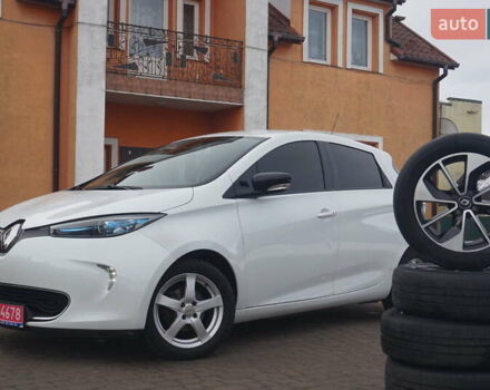 Білий Рено Зое, об'ємом двигуна 0 л та пробігом 102 тис. км за 9777 $, фото 1 на Automoto.ua