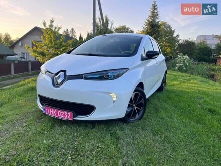 Рено Зое 2017 в Самборе на Automoto.ua Белый Рено Зое, объемом двигателя 0 л и пробегом 124 тыс. км за 8950 $, фото 1 на Automoto.ua