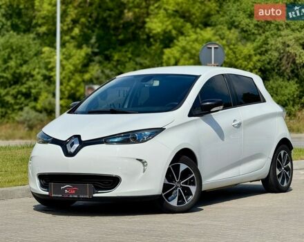 Белый Рено Зое, объемом двигателя 0 л и пробегом 85 тыс. км за 9999 $, фото 1 на Automoto.ua