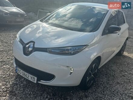 Белый Рено Зое, объемом двигателя 0 л и пробегом 162 тыс. км за 8150 $, фото 1 на Automoto.ua
