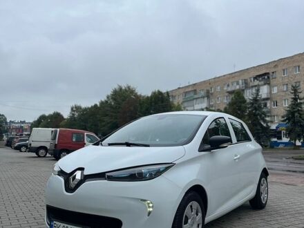 Білий Рено Зое, об'ємом двигуна 0 л та пробігом 157 тис. км за 8650 $, фото 1 на Automoto.ua