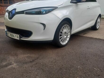 Білий Рено Зое, об'ємом двигуна 0 л та пробігом 112 тис. км за 7700 $, фото 1 на Automoto.ua