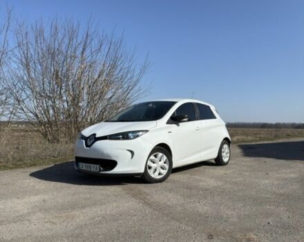 Белый Рено Зое, объемом двигателя 0 л и пробегом 82 тыс. км за 9000 $, фото 1 на Automoto.ua