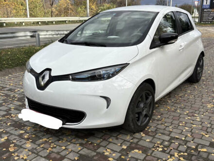 Белый Рено Зое, объемом двигателя 0 л и пробегом 112 тыс. км за 8700 $, фото 1 на Automoto.ua