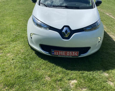 Белый Рено Зое, объемом двигателя 0 л и пробегом 97 тыс. км за 9100 $, фото 1 на Automoto.ua