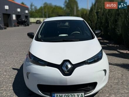 Белый Рено Зое, объемом двигателя 0 л и пробегом 61 тыс. км за 8200 $, фото 1 на Automoto.ua