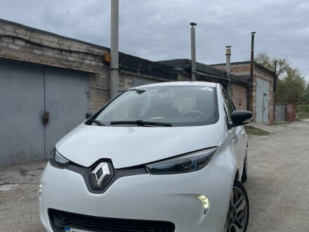Рено Зое 2018 в Запорожье на Automoto.ua Белый Рено Зое, объемом двигателя 0 л и пробегом 78 тыс. км за 12700 $, фото 1 на Automoto.ua
