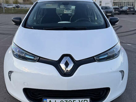 Рено Зое 2018 в Киеве на Automoto.ua Белый Рено Зое, объемом двигателя 0 л и пробегом 117 тыс. км за 9800 $, фото 1 на Automoto.ua