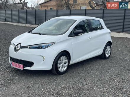 Белый Рено Зое, объемом двигателя 0 л и пробегом 110 тыс. км за 8800 $, фото 1 на Automoto.ua