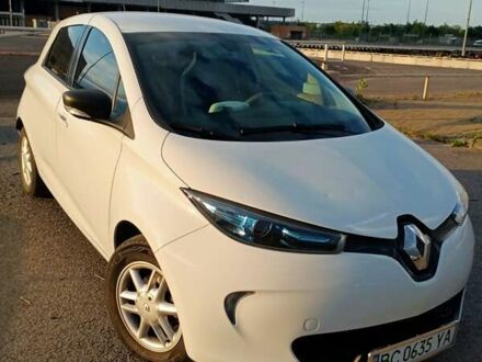 Белый Рено Зое, объемом двигателя 0 л и пробегом 21 тыс. км за 10800 $, фото 1 на Automoto.ua