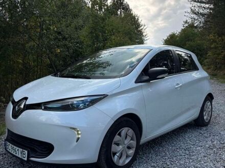 Белый Рено Зое, объемом двигателя 0 л и пробегом 94 тыс. км за 11200 $, фото 1 на Automoto.ua