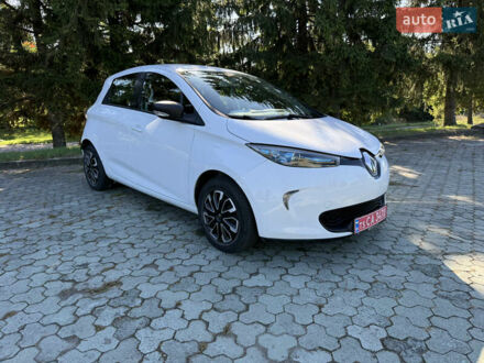 Белый Рено Зое, объемом двигателя 0 л и пробегом 57 тыс. км за 9500 $, фото 1 на Automoto.ua