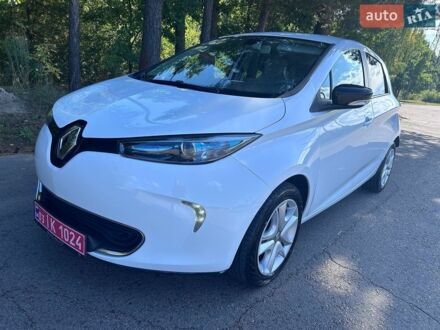 Білий Рено Зое, об'ємом двигуна 0 л та пробігом 165 тис. км за 10150 $, фото 1 на Automoto.ua