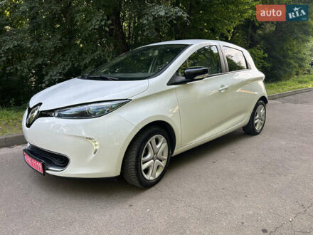 Рено Зое 2018 в Трускавце на Automoto.ua Белый Рено Зое, объемом двигателя 0 л и пробегом 54 тыс. км за 9300 $, фото 1 на Automoto.ua