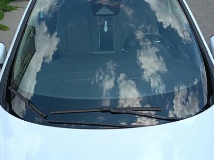 Білий Рено Зое, об'ємом двигуна 0 л та пробігом 160 тис. км за 11200 $, фото 1 на Automoto.ua