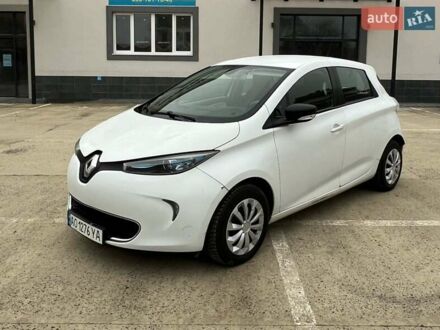 Белый Рено Зое, объемом двигателя 0 л и пробегом 140 тыс. км за 8550 $, фото 1 на Automoto.ua