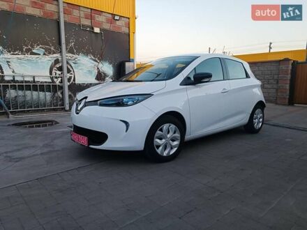Белый Рено Зое, объемом двигателя 0 л и пробегом 65 тыс. км за 10250 $, фото 1 на Automoto.ua