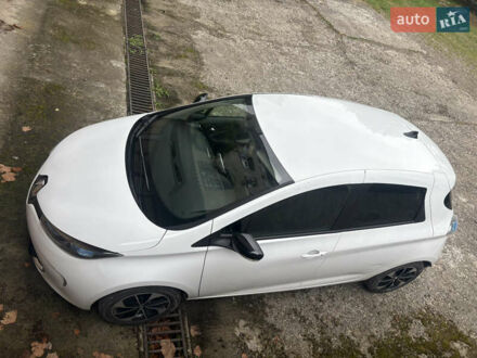 Білий Рено Зое, об'ємом двигуна 0 л та пробігом 120 тис. км за 9850 $, фото 1 на Automoto.ua