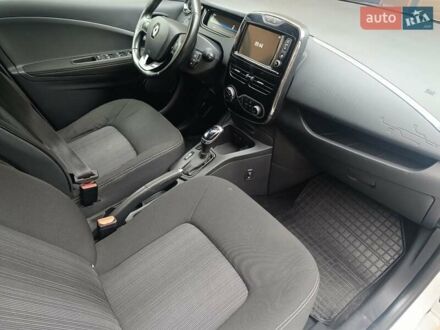 Рено Зое 2019 в Ровно на Automoto.ua Белый Рено Зое, объемом двигателя 0 л и пробегом 139 тыс. км за 8750 $, фото 1 на Automoto.ua