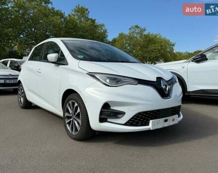 Белый Рено Зое, объемом двигателя 0 л и пробегом 65 тыс. км за 13300 $, фото 1 на Automoto.ua