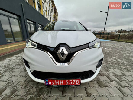 Белый Рено Зое, объемом двигателя 0 л и пробегом 55 тыс. км за 13300 $, фото 1 на Automoto.ua