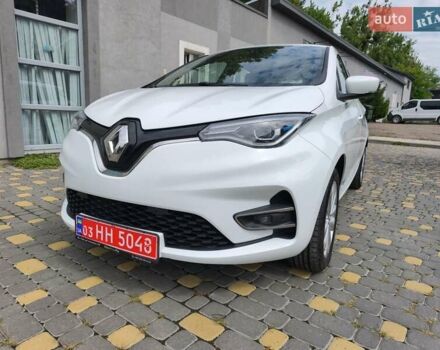 Белый Рено Зое, объемом двигателя 0 л и пробегом 50 тыс. км за 11900 $, фото 1 на Automoto.ua