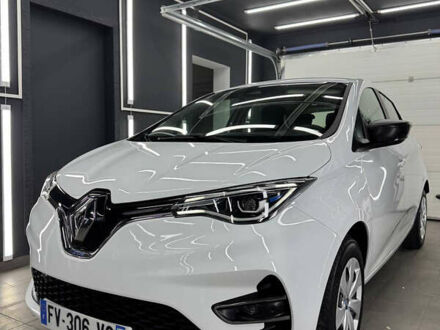 Белый Рено Зое, объемом двигателя 0 л и пробегом 46 тыс. км за 12150 $, фото 1 на Automoto.ua