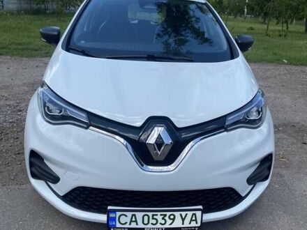 Рено Зое 2020 в Черкассах на Automoto.ua Белый Рено Зое, объемом двигателя 0 л и пробегом 22 тыс. км за 12500 $, фото 1 на Automoto.ua