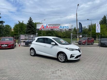 Рено Зое 2020 в Кривом Роге на Automoto.ua Белый Рено Зое, объемом двигателя 8 л и пробегом 73 тыс. км за 12800 $, фото 1 на Automoto.ua