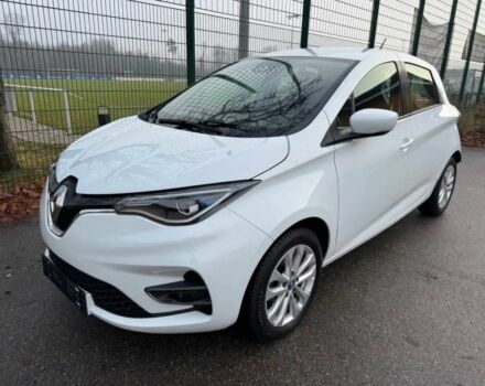 Белый Рено Зое, объемом двигателя 0 л и пробегом 44 тыс. км за 8400 $, фото 1 на Automoto.ua