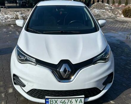 Белый Рено Зое, объемом двигателя 0 л и пробегом 107 тыс. км за 11950 $, фото 1 на Automoto.ua