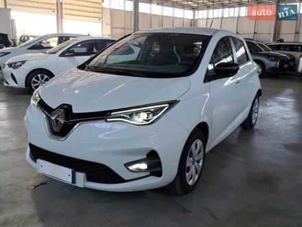 Белый Рено Зое, объемом двигателя 0 л и пробегом 67 тыс. км за 13000 $, фото 1 на Automoto.ua