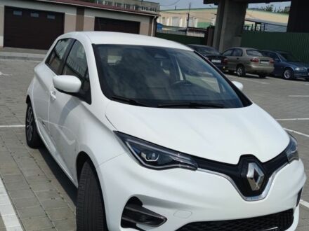 Рено Зое 2020 в Черкассах на Automoto.ua Белый Рено Зое, объемом двигателя 0 л и пробегом 87 тыс. км за 11800 $, фото 1 на Automoto.ua