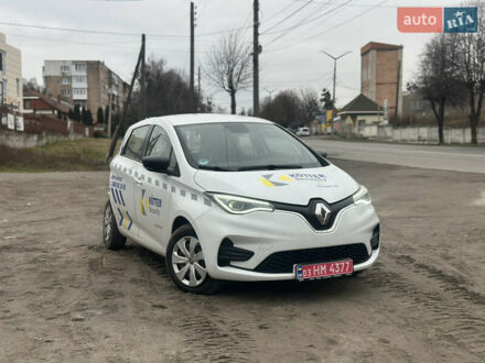 Белый Рено Зое, объемом двигателя 0 л и пробегом 43 тыс. км за 8800 $, фото 1 на Automoto.ua