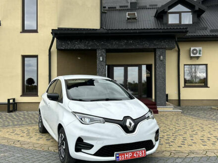 Белый Рено Зое, объемом двигателя 0 л и пробегом 95 тыс. км за 11650 $, фото 1 на Automoto.ua