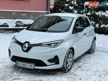 Белый Рено Зое, объемом двигателя 0 л и пробегом 78 тыс. км за 12800 $, фото 1 на Automoto.ua