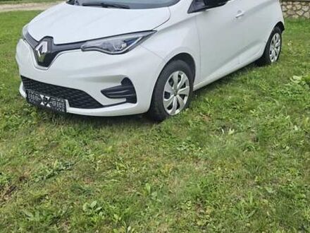 Белый Рено Зое, объемом двигателя 0 л и пробегом 51 тыс. км за 13300 $, фото 1 на Automoto.ua