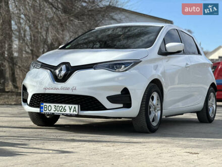 Белый Рено Зое, объемом двигателя 0 л и пробегом 25 тыс. км за 12300 $, фото 1 на Automoto.ua