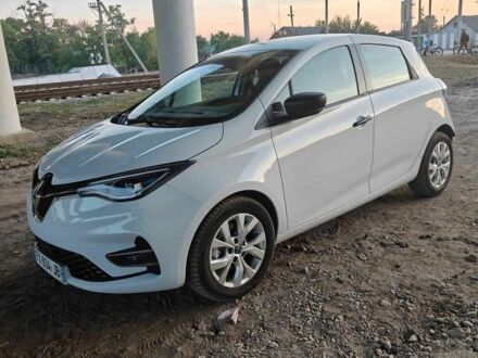 Белый Рено Зое, объемом двигателя 0 л и пробегом 115 тыс. км за 13700 $, фото 1 на Automoto.ua