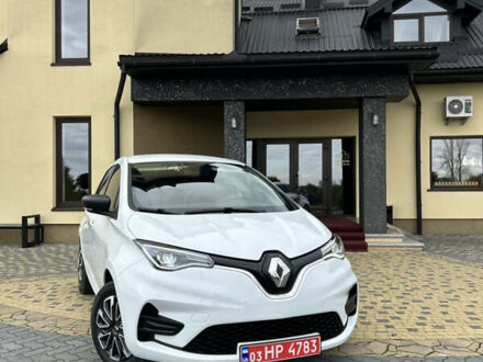Белый Рено Зое, объемом двигателя 0 л и пробегом 95 тыс. км за 12350 $, фото 1 на Automoto.ua
