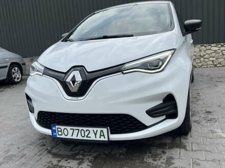 Белый Рено Зое, объемом двигателя 0 л и пробегом 150 тыс. км за 10900 $, фото 1 на Automoto.ua
