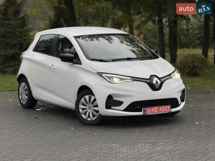 Белый Рено Зое, объемом двигателя 0 л и пробегом 80 тыс. км за 12450 $, фото 1 на Automoto.ua