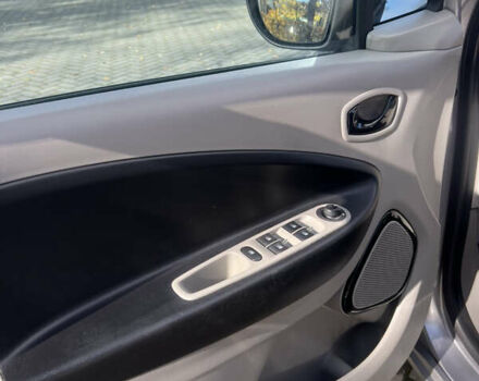 Рено Зое 2015 в Золочев на Automoto.ua Бежевый Рено Зое, объемом двигателя 0 л и пробегом 110 тыс. км за 6799 $, фото 45 на Automoto.ua