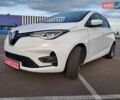 Бежевый Рено Зое, объемом двигателя 0 л и пробегом 70 тыс. км за 12900 $, фото 1 на Automoto.ua