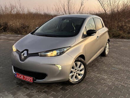 Бежевый Рено Зое, объемом двигателя 0 л и пробегом 77 тыс. км за 7199 $, фото 1 на Automoto.ua